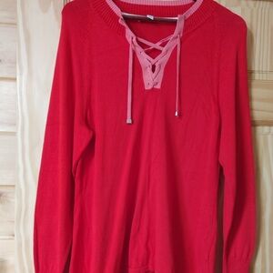 Sweater size medium in good condition never wore